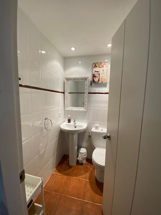 Habitacion Centrica Con Aire Acondicionado Bano Privado Nevera Cadaques Exterior photo